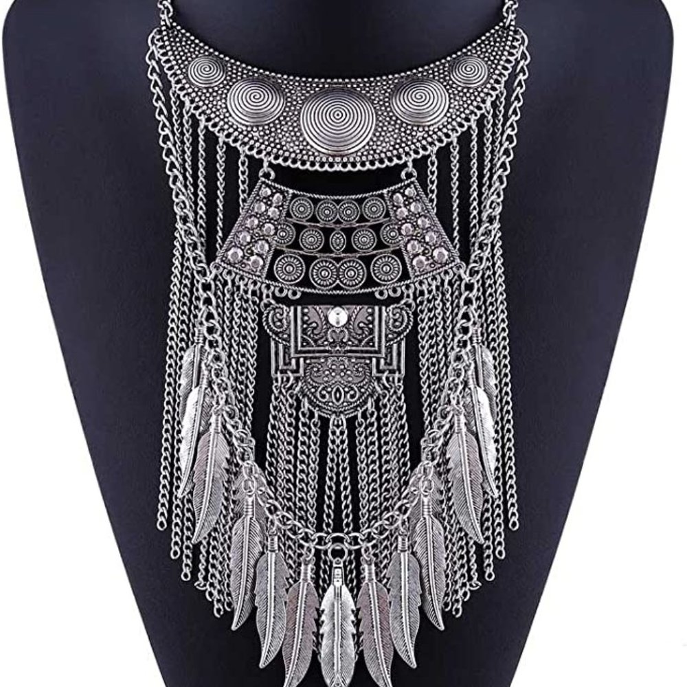 Free People ⭐️ Grand Silver Necklace!